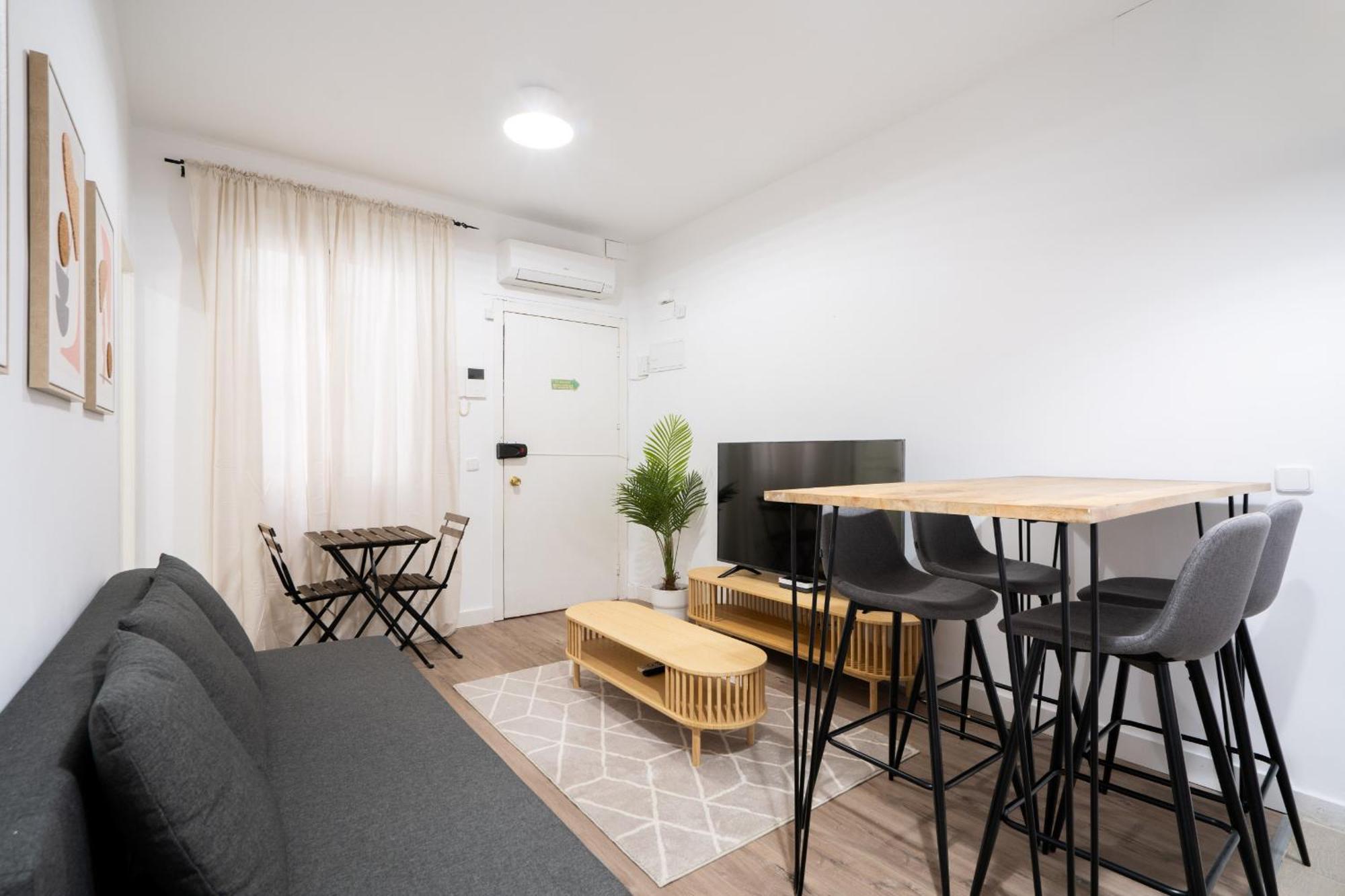 Apartamento En Chueca Para 4 Personas Alquiler Temporal Μαδρίτη Εξωτερικό φωτογραφία